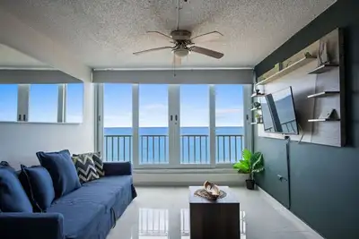 Image de Marina Beach 2 Bd Oceanfront Pool Parking