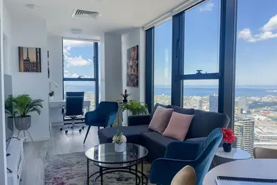 Image de Melbourne Skyline Escape |2br 2ba w/ Double Beds| Free Parking | Walk Everywhere