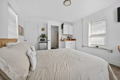 Simple & Affordable Studio minutes from Nas