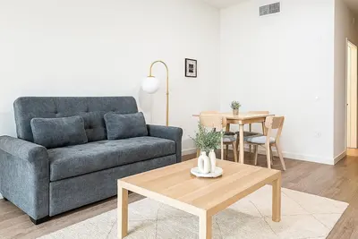 Trendy / Spacious 1br Apartment