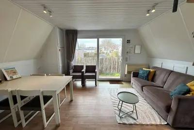 Image de Chalet simple avec piscine commune