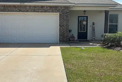 Image de Welcoming 4-bedroom house with Ac in charming Gonzales