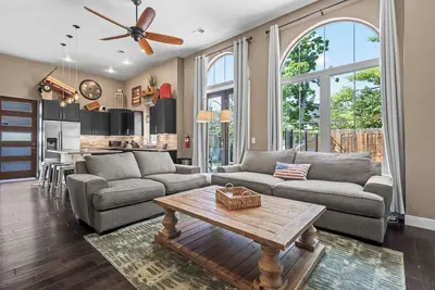 Image de Stylish Church Conversion | Walk to LoHi