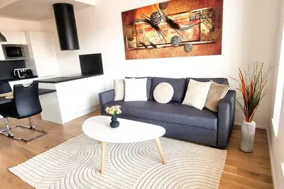 Luxurious Apt, Easter Market, Walk to City Center!