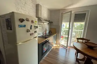 Image de Flora - Modern Rooftop Apartment with Balcony