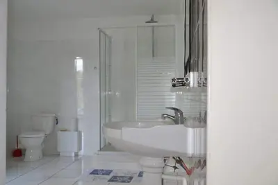 Spacieux Appartement De Villa