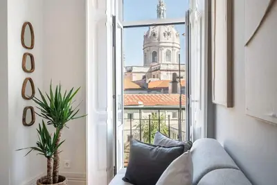 Image de Estrela Gem: Walk to Basilica & Parks