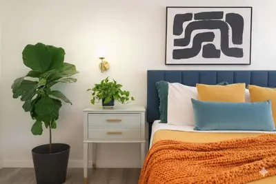 Image de Golden Girls-Themed 3br Beauty❤️ Cozy Stay | Close to Bbq, Dining & 6th St