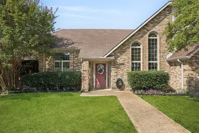 Image de Tch - Comfy 3bd/2ba home in Dallas with Workspace