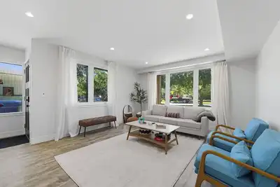 Image de New! Bright Modern 3Bed 2. 5Bath Evanston Home w/Parking