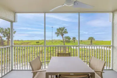 Image de Relax in 2 Rooms | Gulf Breezes, Poolside Calm, Island Attractions Nearby