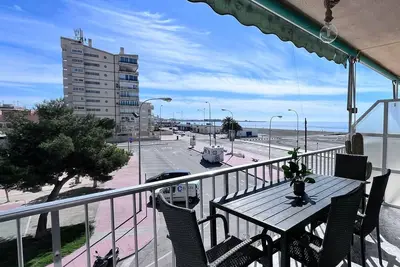 Image de On the beach, very close to the airport On the beach, very close to the airport