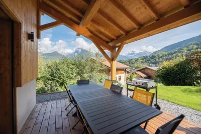 Image de Appartement prémium vue sur les montagnes, terrasses & jardin privatif
