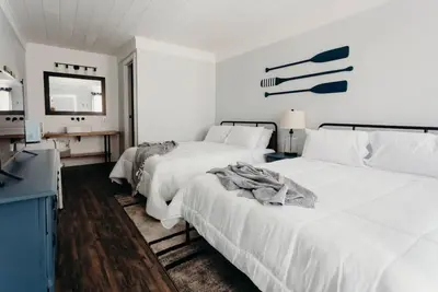 Image de Eagle Creek Room, Lakeside Inn at Dale Hollow