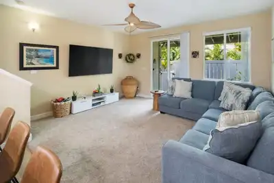 Image de Modern Family Beach Villa near shops and dining