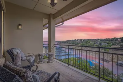 Image de 🌊 Lake Travis Views with Resort Pools | Lakeway Village Cove Escape 🌴