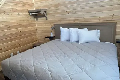 Image de New Chalet! Closest to South Rim (20 Min), King + Loft. No Kitchen