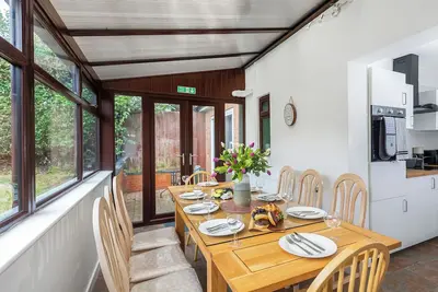 Image de 6 chambres à coucher à Leicester