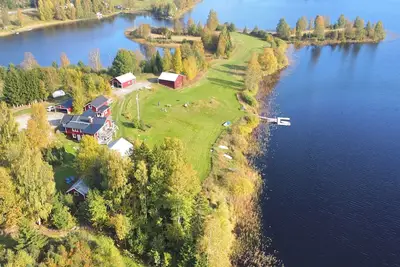 Image de Lea - Holiday apartment with lake view & boat near Sundsvall