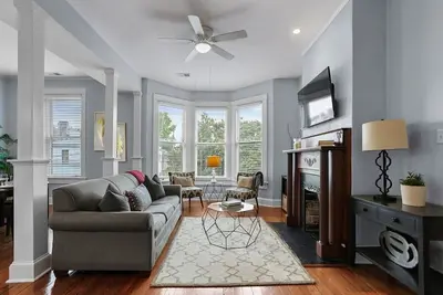 Image de Historic Flat Near Forsyth & Dining – Prime Area - Lafayette Square