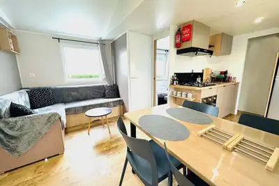 Image de Mobilhome-2ch-clim-Terrasse Cocooning 100% Abritée-Charmettes 4*- Locsweethome