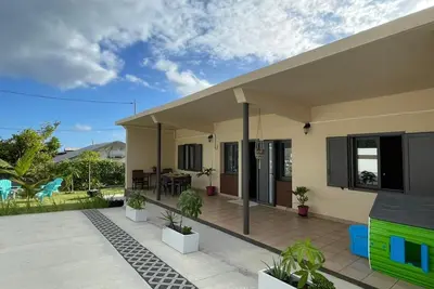 Image de En famille, entre amis, villa idéale pour poser ses valises et visiter La Réunion!