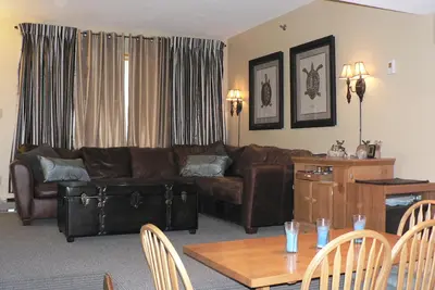 Image de Sunday River Seasonal Ski in and ski out at Fall Line 1-bedroom condo
