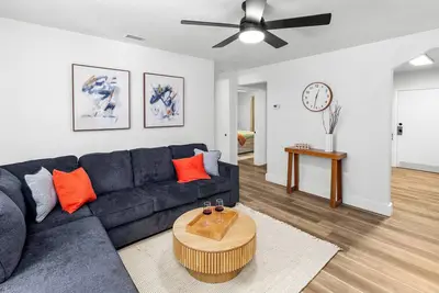 Image de Quiet and Cozy, 2bd/3 Beds, Near Stadium/Golf Course/Uf/Downtown