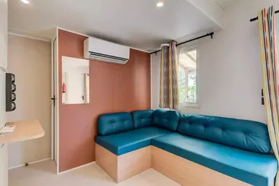 Image de Mobil-home | Comfort | 3 Ch. | 6 pers. | Terrasse surélevée | A/C