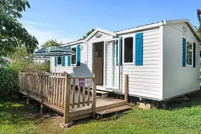 Image de Mobil-home | Comfort | 2 Ch. | 4 pers. | Terrasse surélevée non couverte | A/C