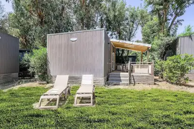 Image de Mobil-home | Ultimate | 3 Ch. | 6/8 pers. | Terrasse surélevée | A/C