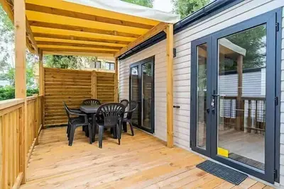 Image de Mobil-home | Comfort | 3 Ch. | 6 pers. | Terrasse surélevée | A/C