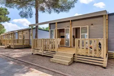 Image de Mobil-home | Premium | 2 Ch. | 4 pers. | Terrasse surélevée | A/C