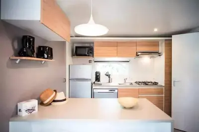 Image de Mobil-home | Ultimate | 2 Ch. | 4 pers. | Terrasse surélevée | A/C