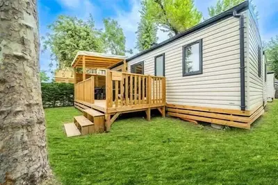 Image de Mobil-home | Comfort | 3 Ch. | 6 pers. | Terrasse surélevée | A/C