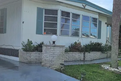 Image de Charming Beach Cottage only 2 miles from Venice beach