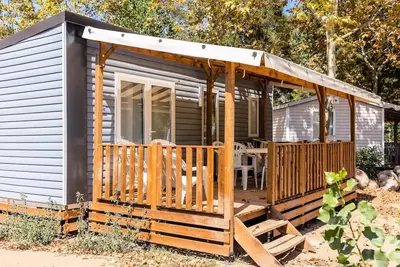 Image de Mobil-home | Premium | 3 Ch. | 6 pers. | Terrasse surélevée | A/C