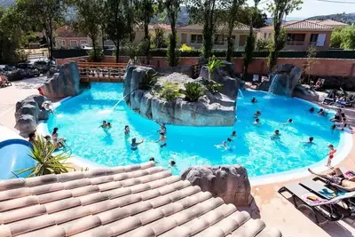 Image de Mobil-home | Comfort | 2 Ch. | 4/6 pers. | Terrasse surélevée | A/C | Tv