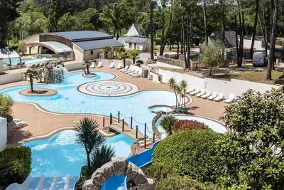 Image de Mobil-home | Premium | 3 Ch. | 6 pers. | Terrasse Lounge | A/C