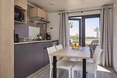Image de Chalet | Comfort | 3 Ch. | 4/6 pers. | A/C