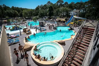 Image de Mobil-home | Comfort | 2 Ch. | 4/6 pers. | Terrasse surélevée | Tv