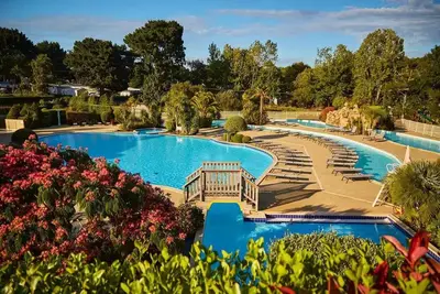 Image de Mobil-home | Comfort | 3 Ch. | 6 pers. | Terrasse surélevée | Tv