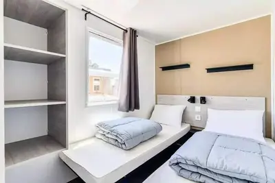 Image de Mobil-home | Premium | 2 Ch. | 4 pers. | Terrasse Lounge | A/C