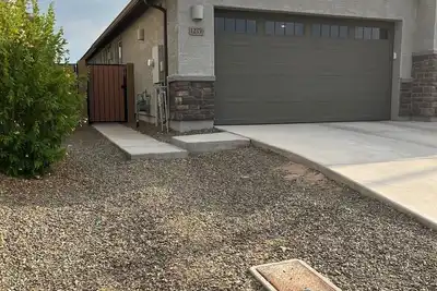 Image de Charming 1-Br house with Ac, king size bed, full kitchen, WiFi, smart Tv, etc.