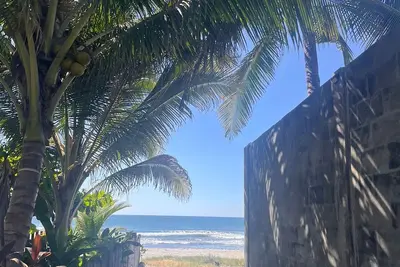 Image de Suite Steps away from the beach Ac free Fiber int in Playa San Diego La Libertad