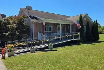 Image de Lil house in Ringgold, Ga, pet friendly and 5 minutes from Chattanooa, Tn