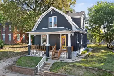 Image de Historic Pet Friendly Home—Fast WiFi—King Beds