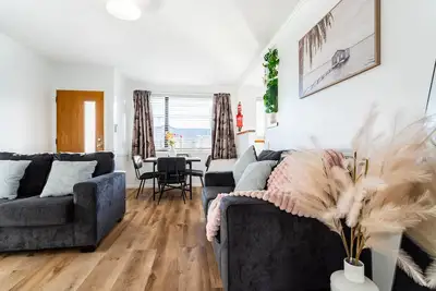 Image de Deluxe Two-Bedroom Family Apartment