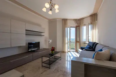 Image de Bel appartement pour 4 personnes avec Wifi, climatisation, balcon et vue panoramique