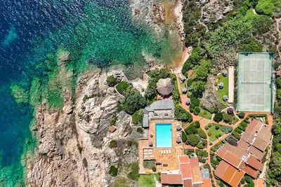 Image de Joli appartement pour 6 personnes avec Wifi, climatisation, piscine, Tv et patio